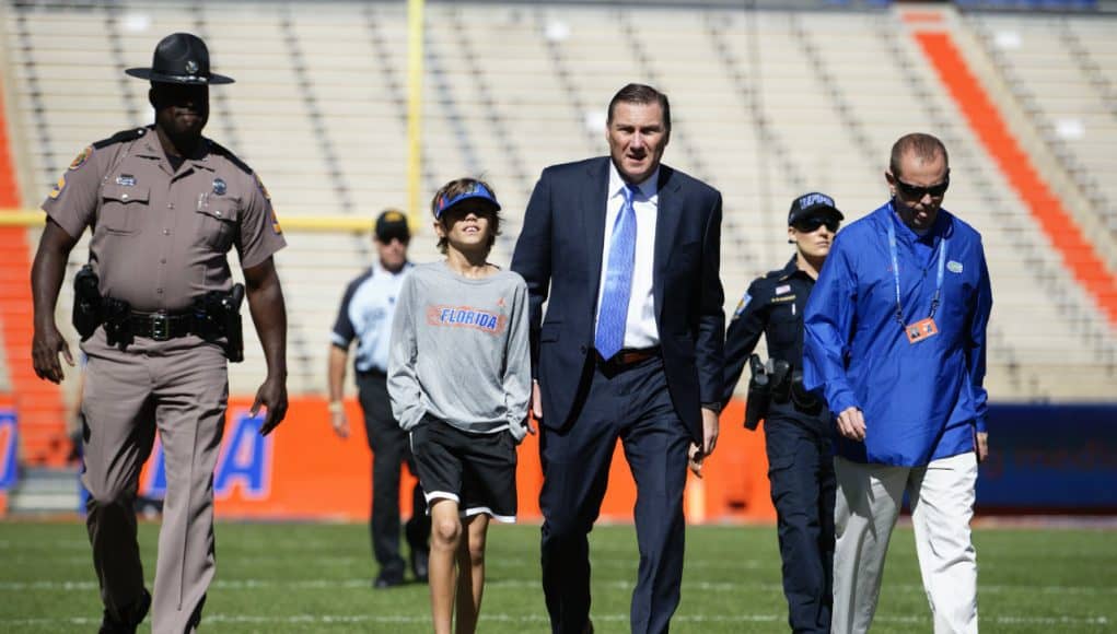 Florida Gators head coach Dan Mullen enters the Swamp before the Missouri game- 1280x853