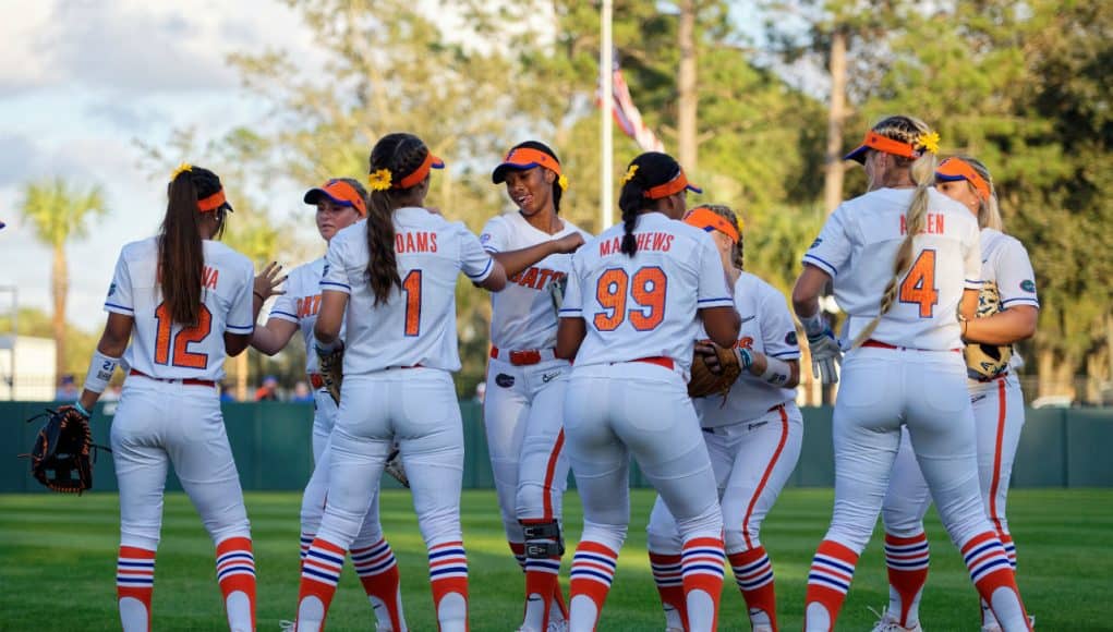 Florida Gators Softball warms up before home opener in 2019- 1280x853