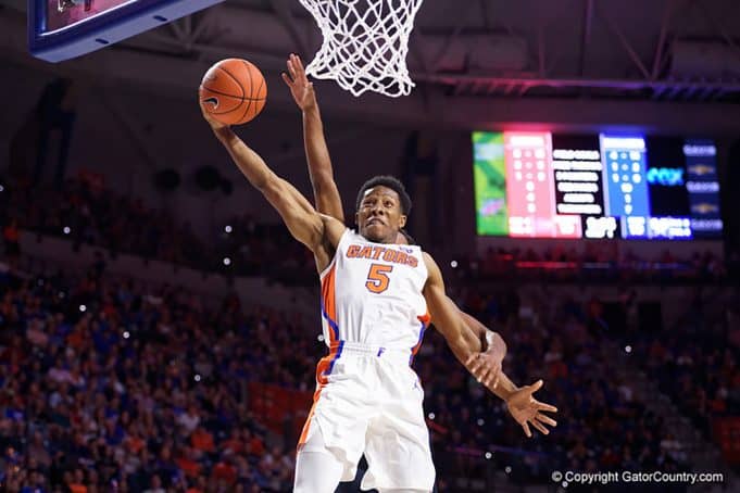 Florida Gators guard KeVaughn Allen goes up for a dunk against Charleston Southern - Florida Gators basketball - 1280x853