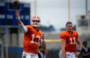 Florida Gators quarterback Feleipe Franks throws during spring practice 2019-1280x853