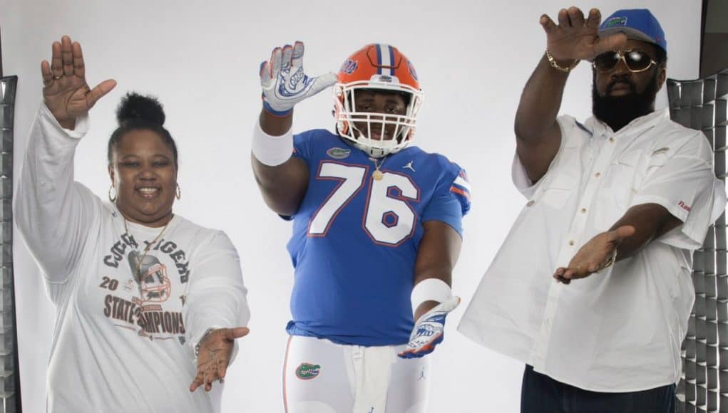 Kentucky offensive line commit Richard Leonard visiting the Florida Gators- 1280x1337