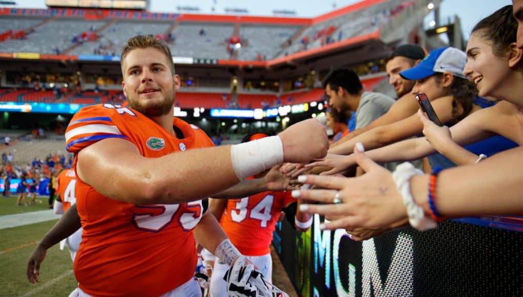 University-of-Florida-offensive-lineman-Noah-Banks-greets-fans-after-the-Orange-and-Blue-game-Florida-Gators-football-1280x853.jpg