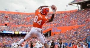 Florida Gators tight end Kyle Pitts catches a touchdown against Towson- 1280x852