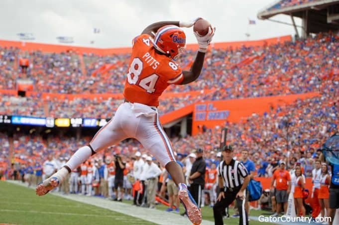 Florida Gators tight end Kyle Pitts catches a touchdown against Towson- 1280x852