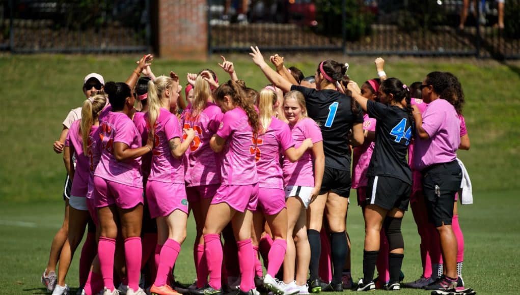 Florida Gators soccer team celebrates a win over Kentucky- 1280x853