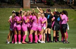 Florida Gators soccer team celebrates a win over Kentucky- 1280x853