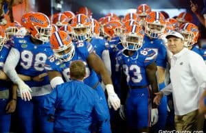 Florida Gators head coach Dan Mullen and the team before the FSU game in 2019- 1280x852