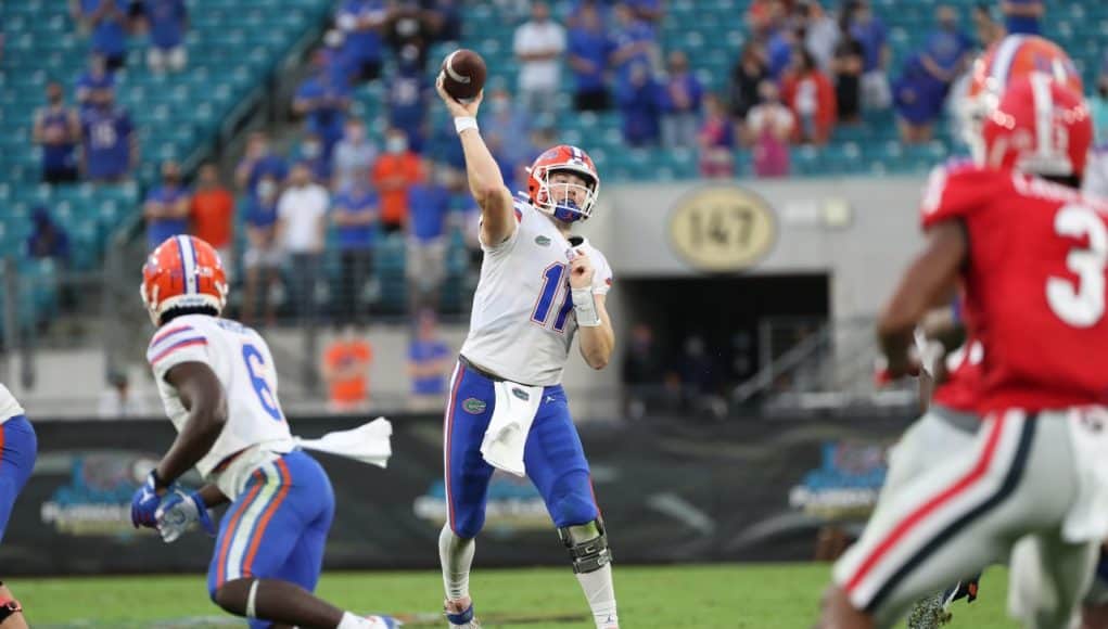 Kyle Trask throws a pass against UGA- 1281x820