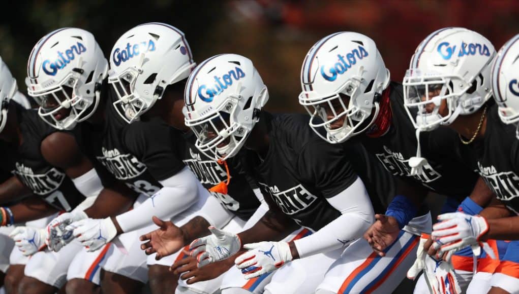 The Gators go through pregame warm-ups before Vanderbilt-1139x800