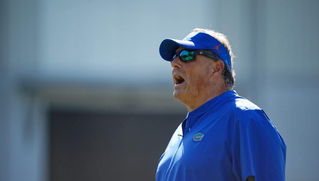 Florida Gators defensive coordinator Todd Grantham coaches in spring 2019 - 1280x854