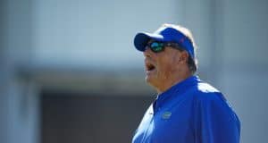 Florida Gators defensive coordinator Todd Grantham coaches in spring 2019 - 1280x854