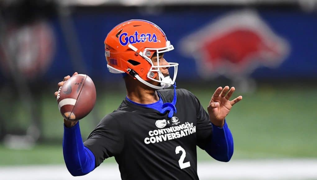 Florida Gators quarterback Anthony Richardson warms up before the 2020 SEC Championship Game - 1280x854