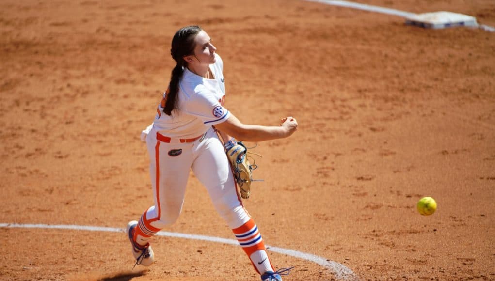 Florida Gators pitcher Elizabeth Hightower pitches in 2021 - 1280x854