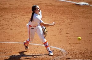 Florida Gators pitcher Elizabeth Hightower pitches in 2021 - 1280x854