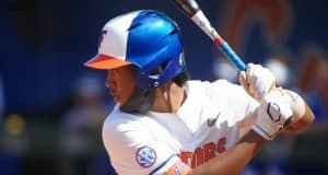 Florida Gators softball player Cheyenne Lindsey bats in 2021 - 1280x854