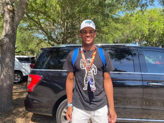 Florida Gators tight end commit CJ Hawkins at Florida's cookout-850x638