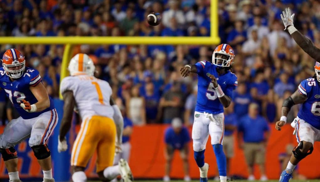 Florida Gators quarterback Emory Jones throws against Tennessee-1280x853