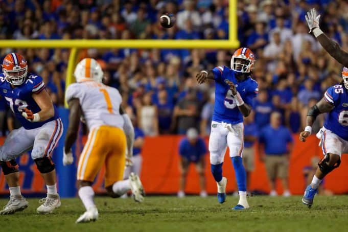 Florida Gators quarterback Emory Jones throws against Tennessee-1280x853