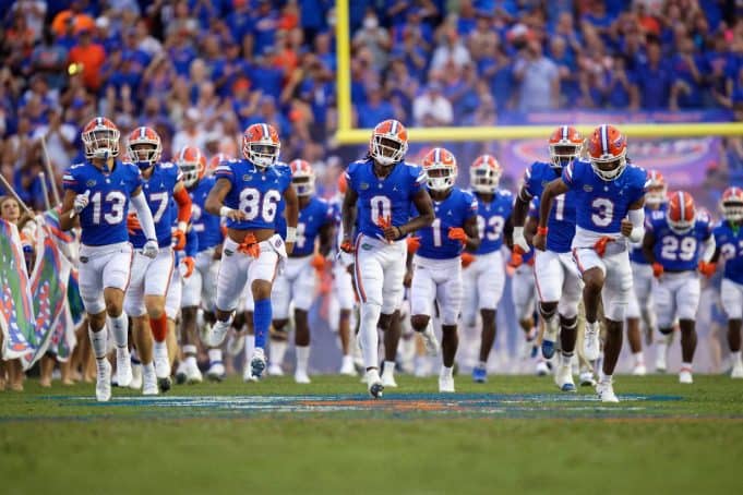The Florida Gators enter the Swamp ahead of the Tennessee game-1280x853