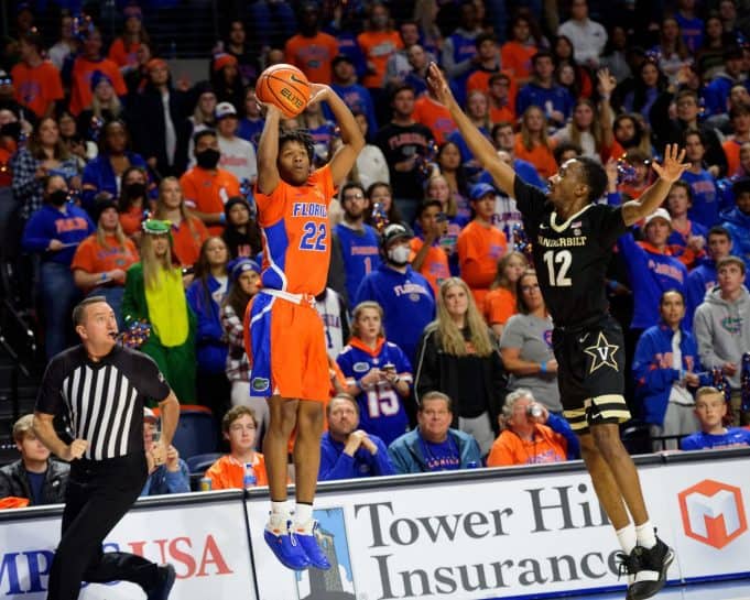 Florida Gators guard Tyree Appleby shoots against Vanderbilt-1280x1024