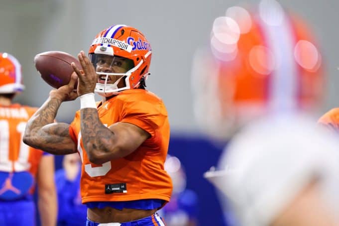 Florida Gators quarterback Anthony Richardson #15-1280x853