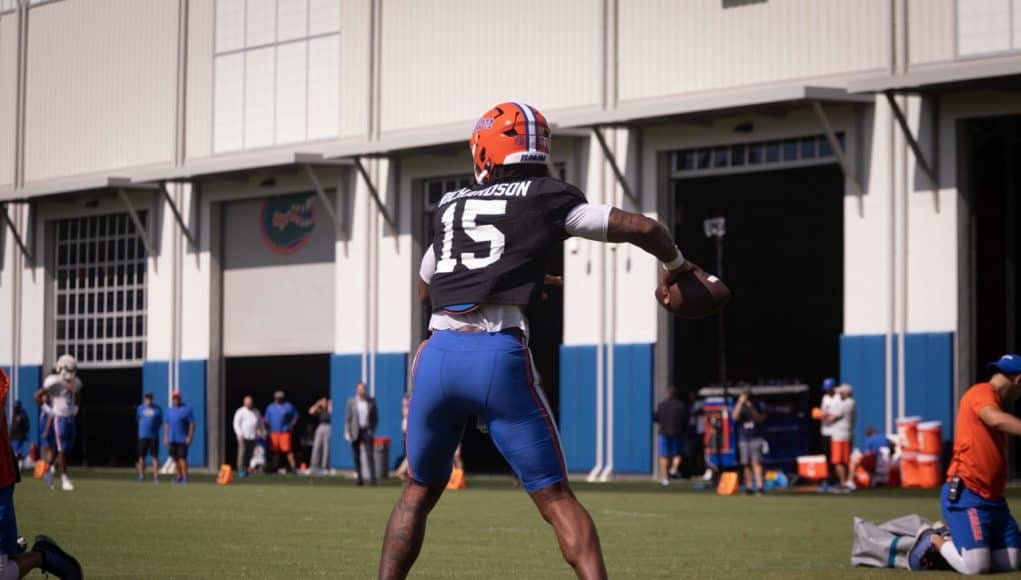 Quarterback Anthony Richardson throws during fall camp 2022-1280x839