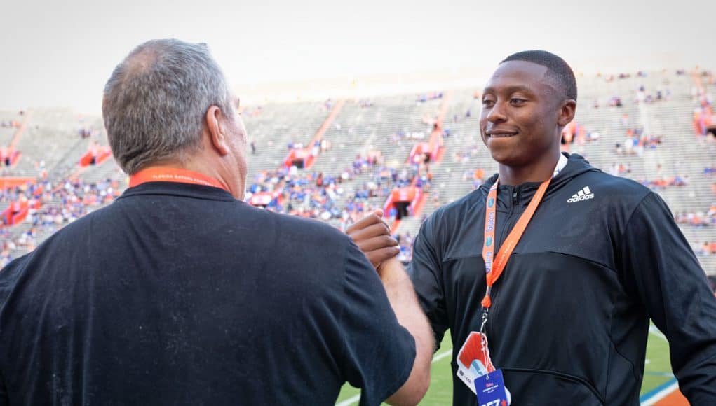 2024 quarterback DJ Lagway before the Florida Gators take on the LSU Tigers-1280x853