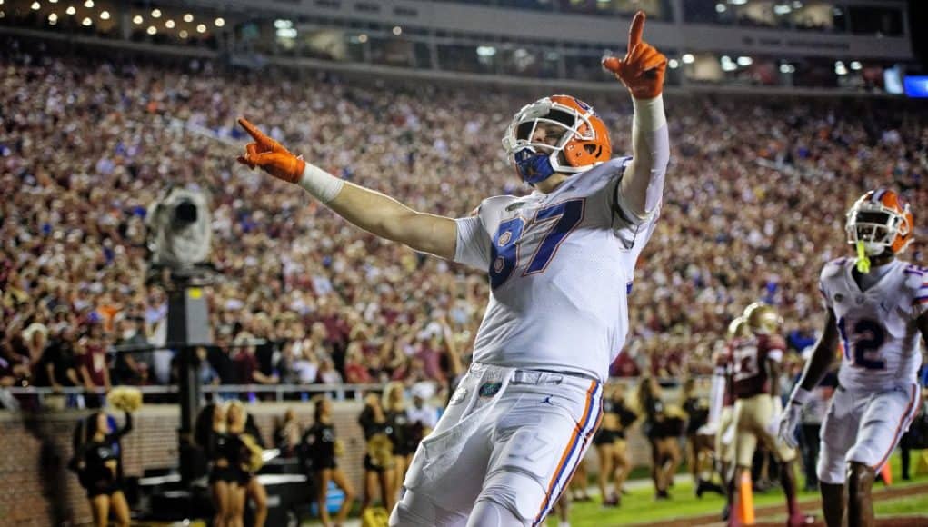 Tight end Jonathan Odom scores against FSU-1280x853