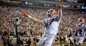 Tight end Jonathan Odom scores against FSU-1280x853