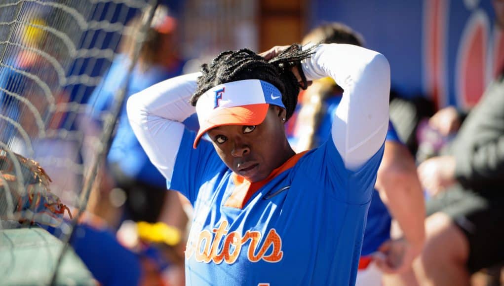 Florida Gators softball 3B Charla Echols prepares for the Bowling Green game- 1280x853