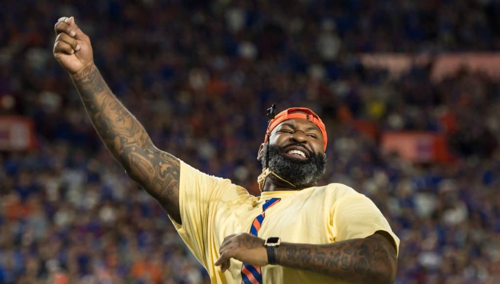 Brandon Spikes performs as Mr. Two Bits as the Florida Gators take the field to host the #5 Florida State Seminoles- 1280x853