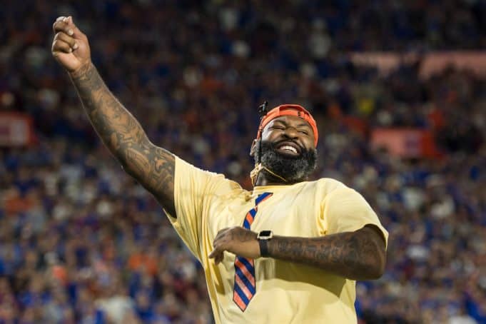 Brandon Spikes performs as Mr. Two Bits as the Florida Gators take the field to host the #5 Florida State Seminoles- 1280x853
