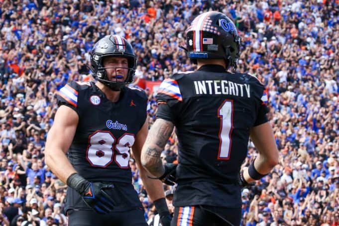 Florida Gators receiver Ricky Pearsall scores against Arkansas- 1280x853