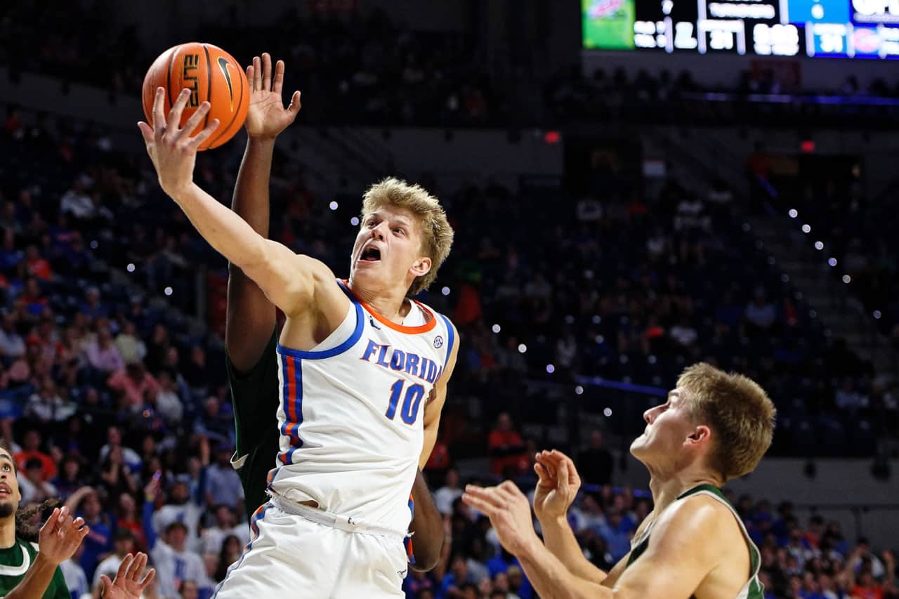 Pair of freshmen forwards making early impact on 202324 season