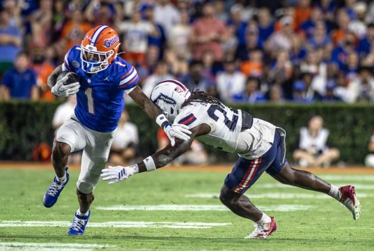 PFF grades Florida’s team, individual performances vs. FAU